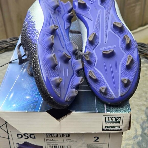 DSG Kids Soccer Cleats (Size 2): Like New - Picture 2 of 3